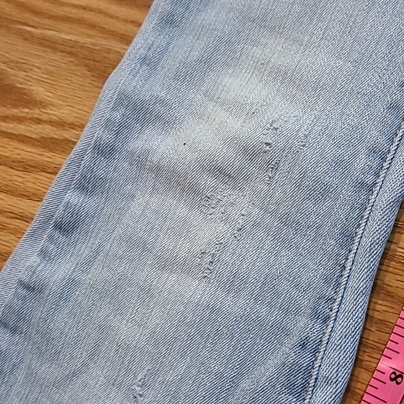 Bull Head Low Rise Skinniest Light Wash Light Distressed Size 28 - Picture 14 of 15